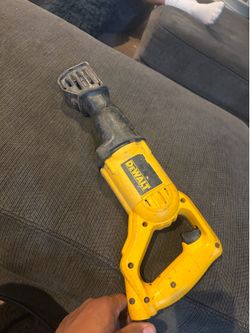 DEWALT 10-Amp Variable Speed Reciprocating Saw