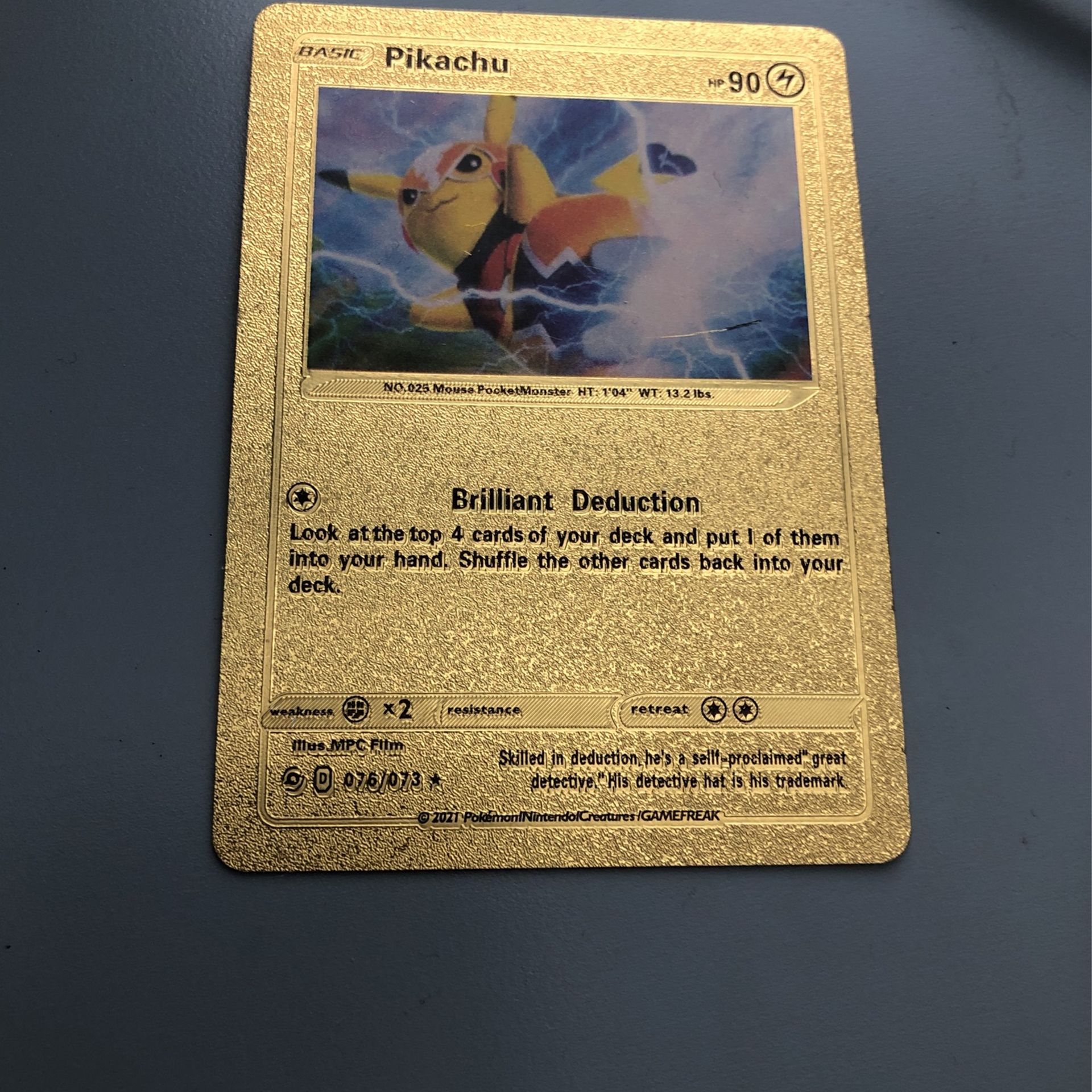 Pokémon Pikachu Brilliant Deduction 90HP Gold Foil Pokemon Card 076/073
