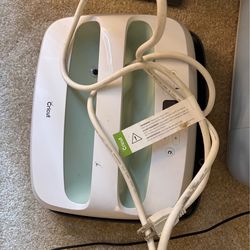 Cricut maker and iron