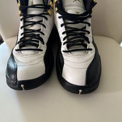 Air Jordan 12 Royalty 