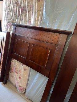 Twin Bed.