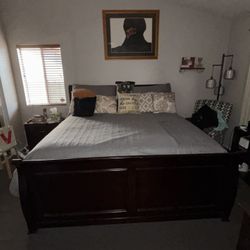 Cal King Bedroom Set