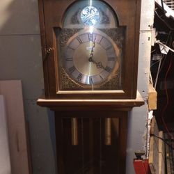 Old Clock 