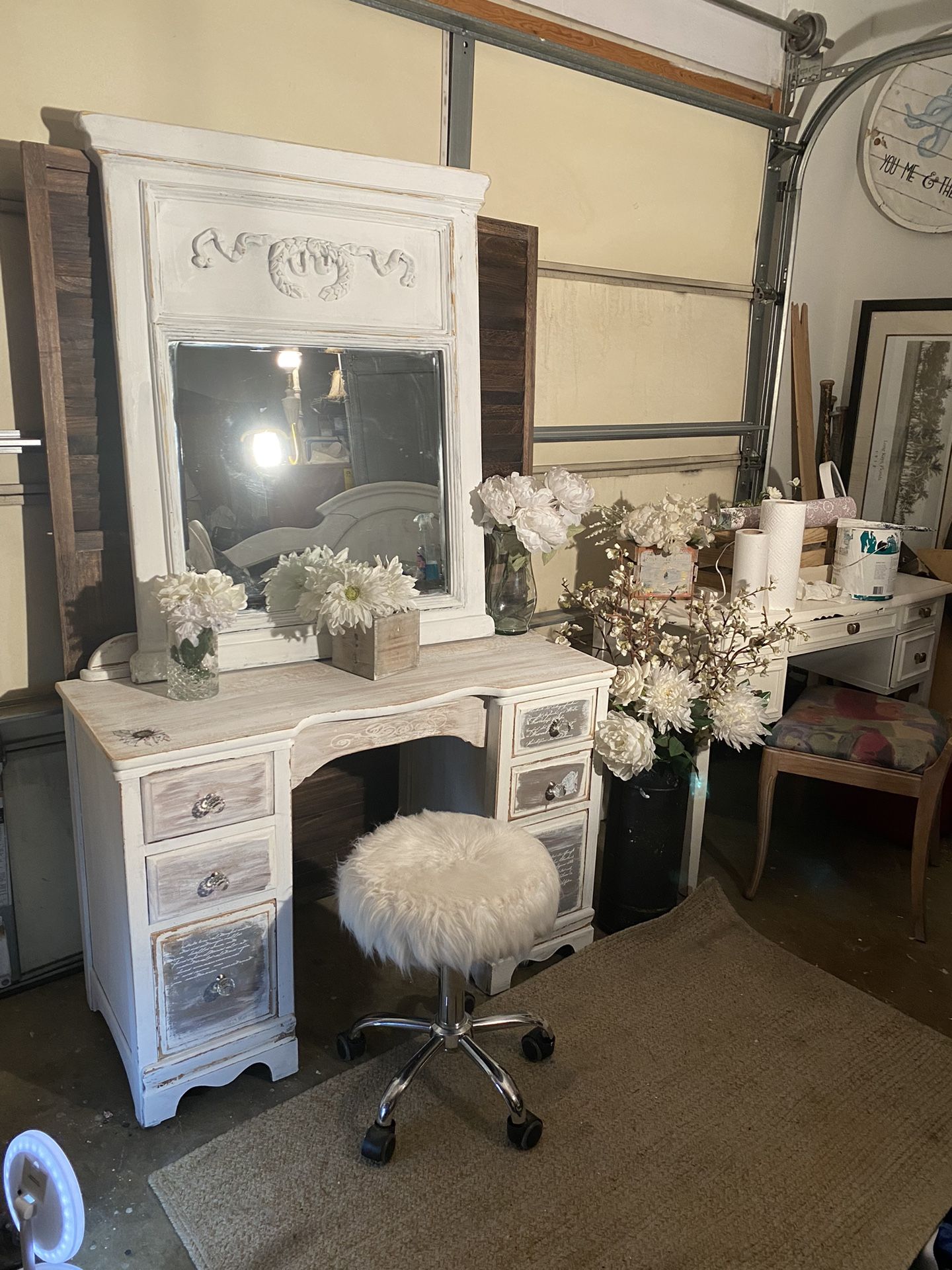 George’s, 3 Piece Desk/vanity Will Load 3 Ft