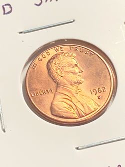 Beautiful Uncirculated 1982 D Small Date Zinc Penny. Great Addition to Your Collection.