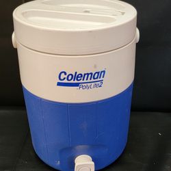 Vintage COLEMAN Polylite2 5592 A Water Cooler - Blue & White - 2 Gallon - Handle & Spout