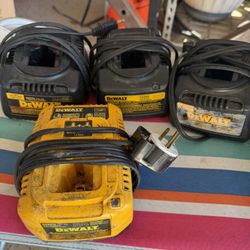 3 Nicd Dewalt One Hour Charger + 1 Compact Lithium Icon 18 V Charger