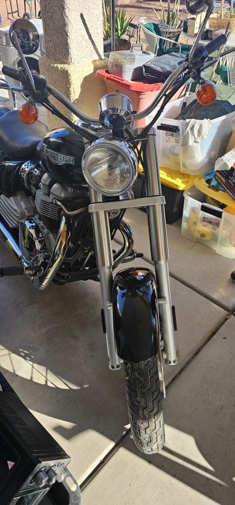 2006 TRIUMPH Bonneville