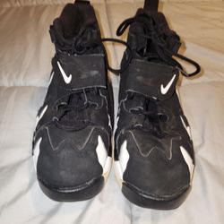 Nike Shoes Black And White 