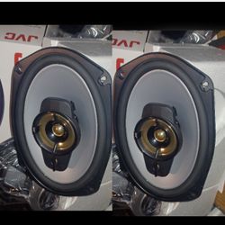 New J V C  6X9" 3 Way 600 WATTS