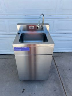 Portable sink