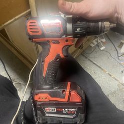 Milwaukee m18 Drill w battery 