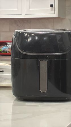 Black Air Fryer with Digital Display