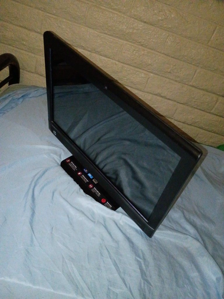 HP TouchSmart (contact info removed)yAiO 8Gb 256Gb 24"