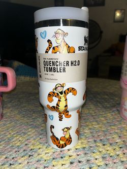 Water cups