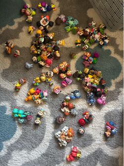 Doorables Lot 150 Pieces