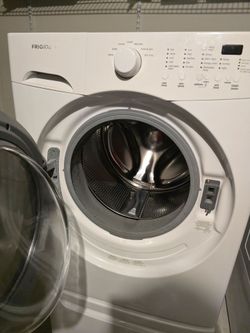 Upright GE Washer/Dryer