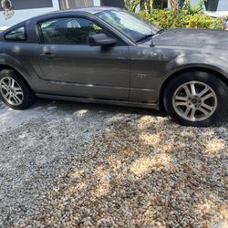 2005 Ford Mustang