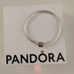 Girls 7inch pandora bracelet