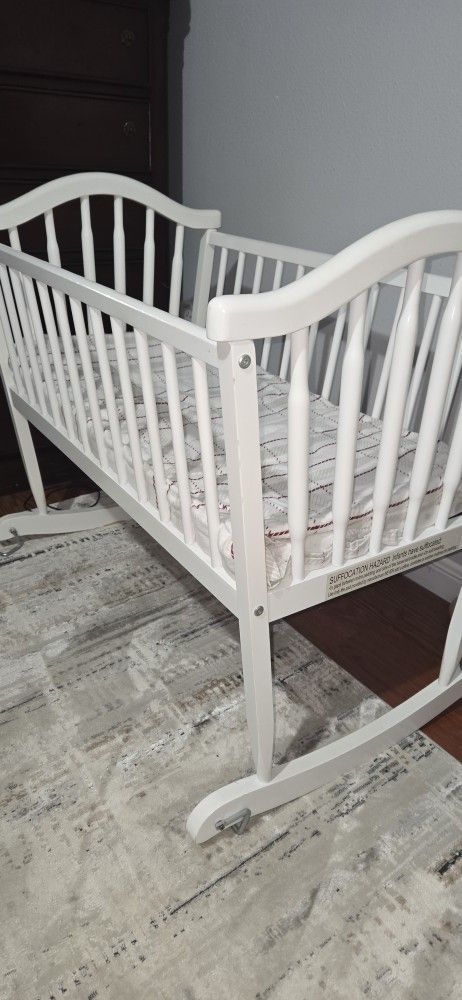 Rocking Baby Crib