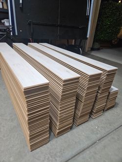 400SQFT BEAUTIFUL LAMINATE FLOORING