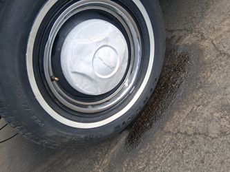 C10 Hub cap only 2