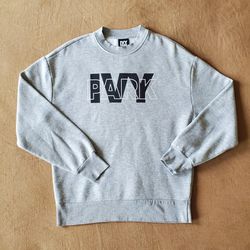 Ivy Park Logo Sweatshirt In Gray
Women’s size S