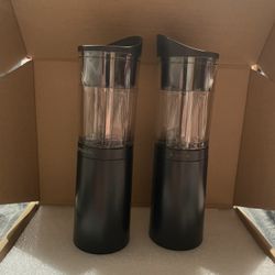 Gravity Salt And Pepper Grinder Set Brand New 