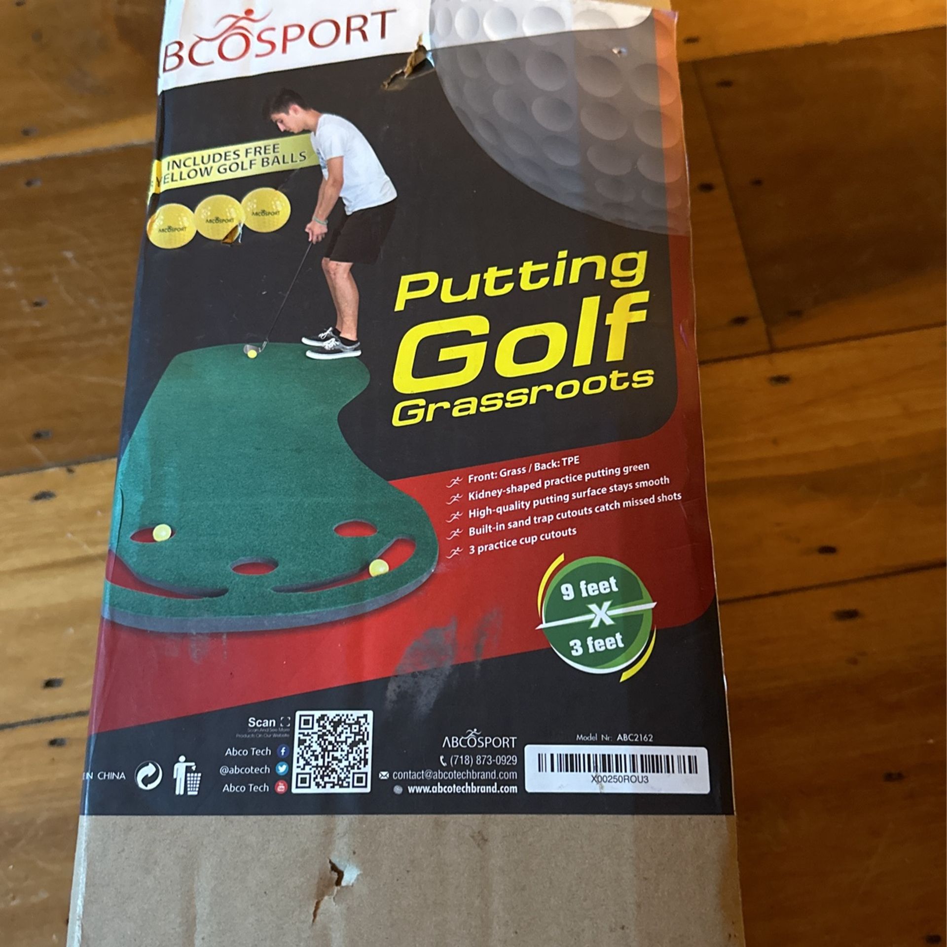 Practice Putting Green. Rolled Up In A Box. No Issues, Free To A Good Home