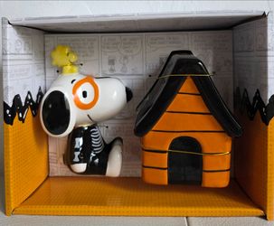 Peanuts Halloween Snoopy and Woodstock Salt and Pepper Shakers