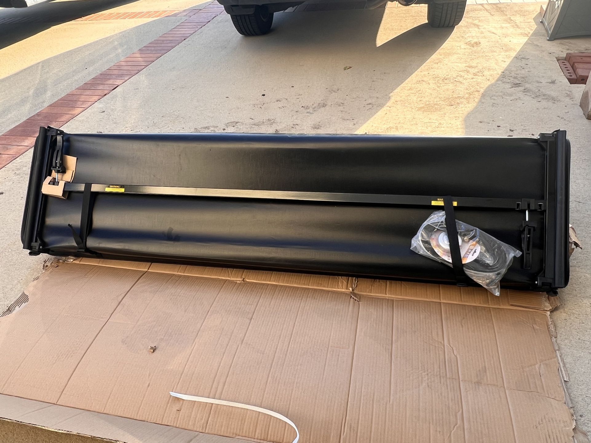 Tonneau Cover 5.8 FT