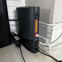Cable modem Xfinity router
