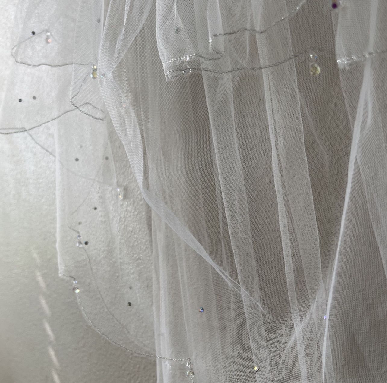 Wedding Veil with Crystals and Rhinestones 