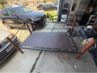 Twin daybed frame