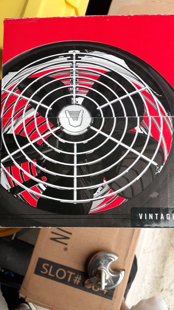 Vornado Vintage Desk Fan ( Oscillating)