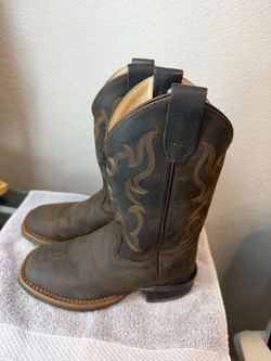 12c boots like new