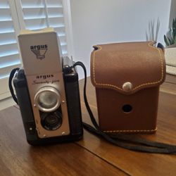 Argus Seventy Five Camera With Pouch