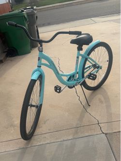 Beach cruiser bike
