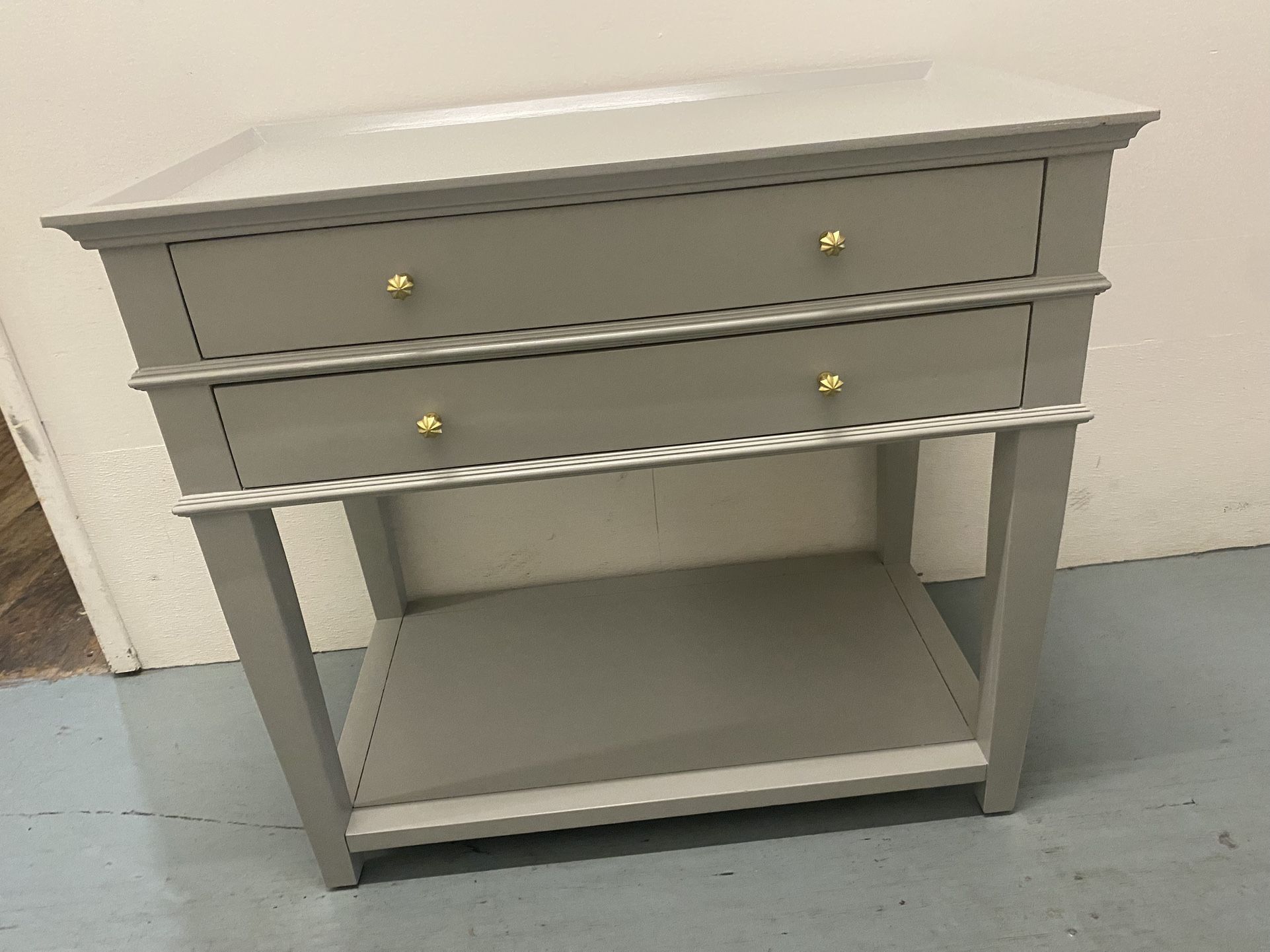1 Gray RH nightstand!