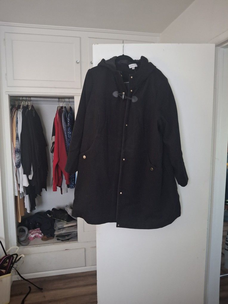 Womens Brand New Black Coat