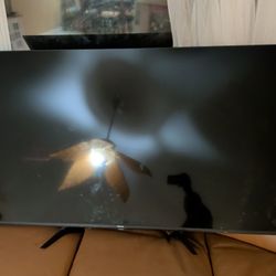 Hisense 65 in Roku TV For Parts Only