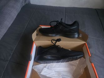 New black Nike men's size 10.5