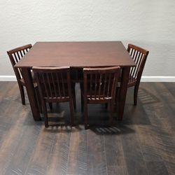 Kids work / play table / furniture