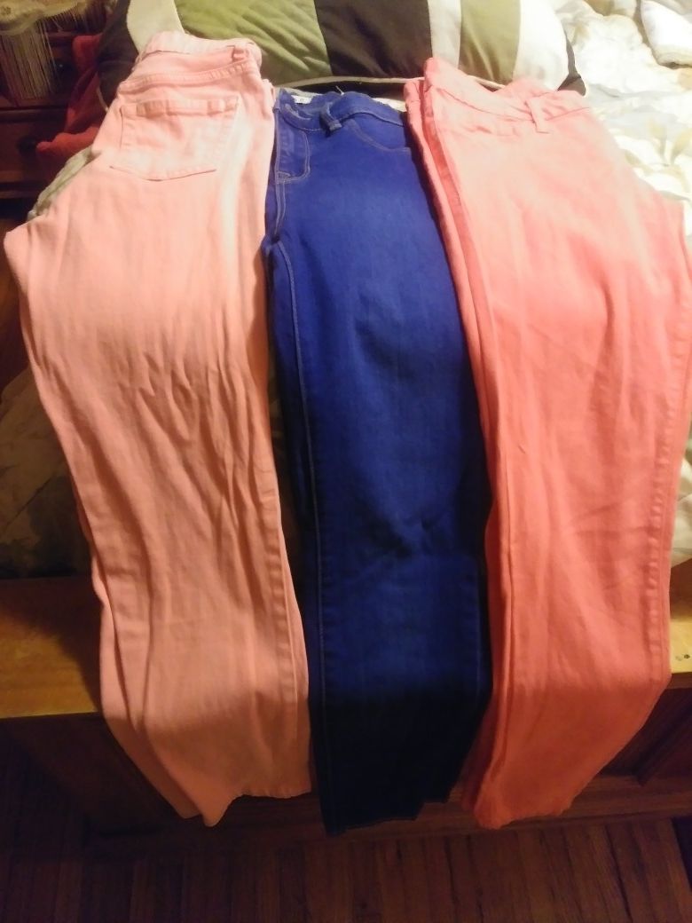 Used girls jeans 10/12 in great condition