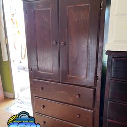 Brown Tall Wardrobe Dresser Ropero Nuevo Bonito 