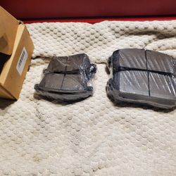 brakes. Pad. Set new For2015  Masda Cx9 Frnt End. Rear