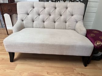 Loveseat sattee beige
