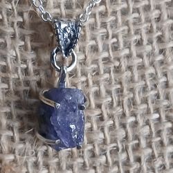 Tanzante Pendant Necklace 