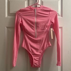 Brand New Vivid Pink Long Sleeve Surf Suit Size XXS Juniors 