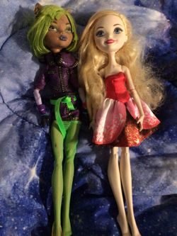 Monster high/ever after dolls